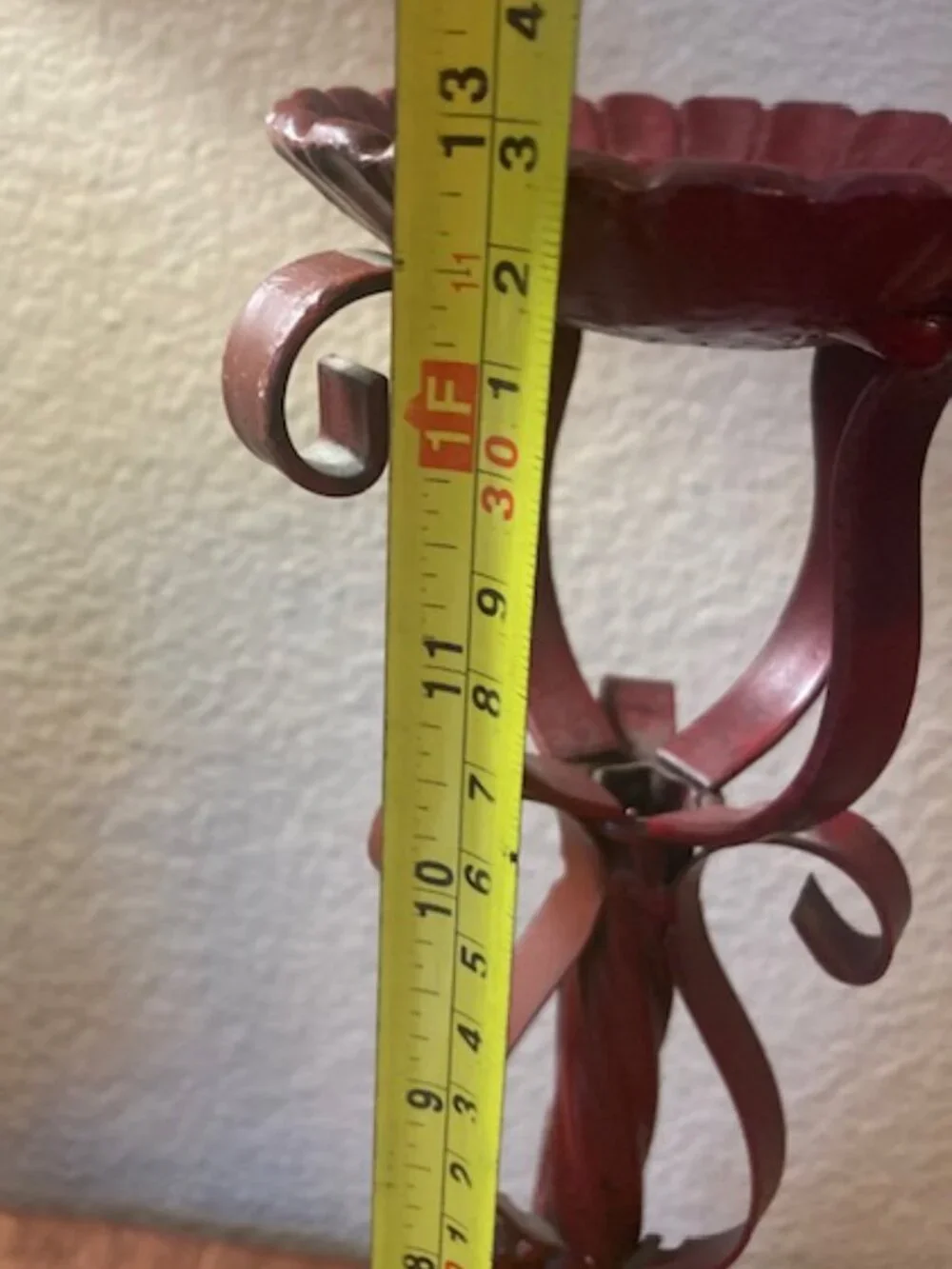🌹 Vintage Red Wrought Iron Candle Holder